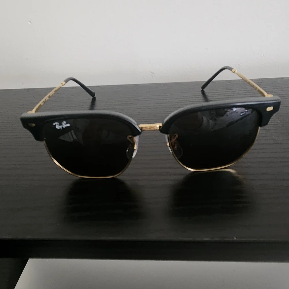 Ray-Ban stylish ray